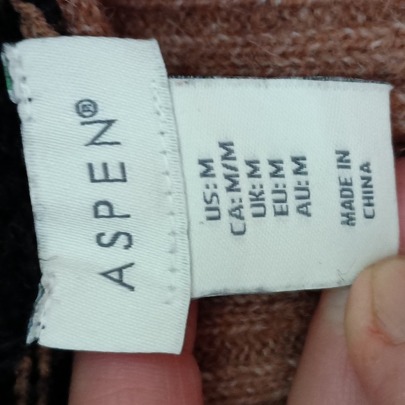Aspen Fair Isle Turtleneck sweater, size M. Tan with pink and black print - Picture 2 of 8